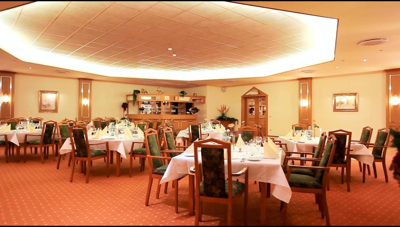 Hotel Royal เอล์มสฮอร์น ภายนอก รูปภาพ